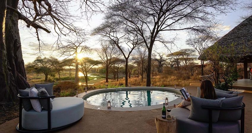 Serena Mivumo River Lodge luxury chalet and scenic river view
